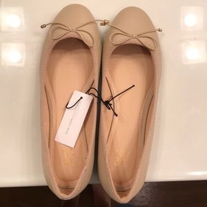 NWT nude flats